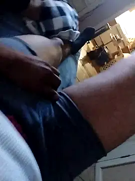 m8je online show from 12/20/25, 12:56