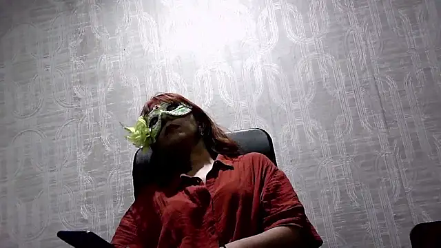 Snapshot of ___Sunny___ chatting on 11/08/25, 03:34 Sunny online show from 11/08/25, 03:34