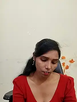 Brown  girl online show from 11/04/25, 08:46