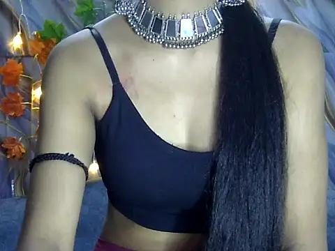 indian cutepair online show from 11/24/25, 05:01