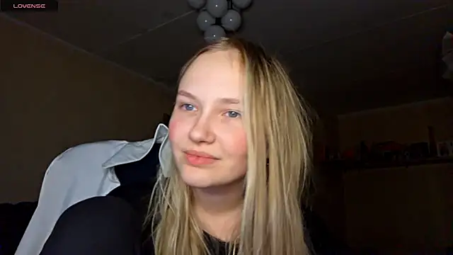 KarinRobertson online show from 02/27/26, 04:07