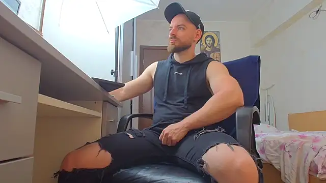 Snapshot of Ryanstone_ chatting on 05/22/26, 04:52 Ryanstone online show from 05/22/26, 04:52