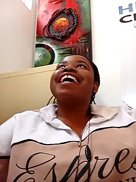 Lulubabee online show from 11/18/25, 12:20