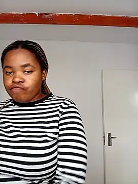 Lulubabee online show from 11/26/25, 07:20