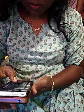 hyd couple7878 online show from 11/07/25, 03:50