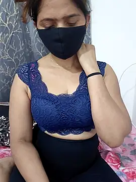 Aarti909090 online show from 03/22/26, 03:37