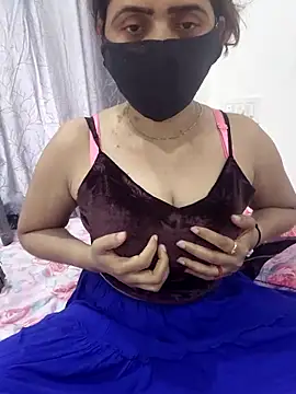 Aarti909090 online show from 05/25/26, 12:11