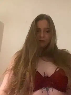 Snapshot of LiahLovexoxx chatting on 11/07/25, 05:24 LiahLovexoxx online show from 11/07/25, 05:24