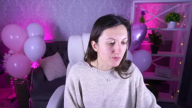 Snapshot of ZafiraMoonn chatting on 02/16/26, 01:51 ZafiraMoonn online show from 02/16/26, 01:51