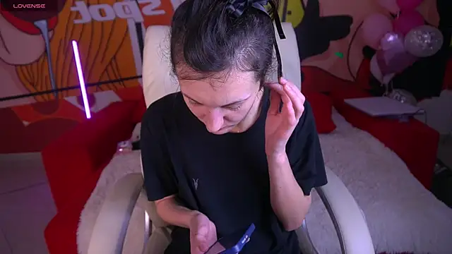 Snapshot of ZafiraMoonn chatting on 02/25/26, 03:16 ZafiraMoonn online show from 02/25/26, 03:16