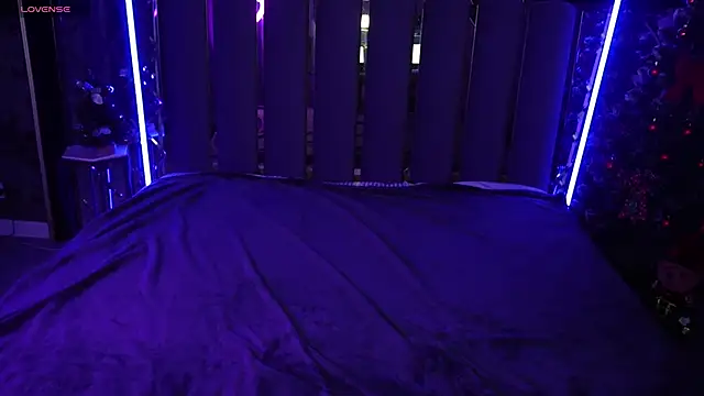 DanielaReign online show from 12/16/25, 01:38