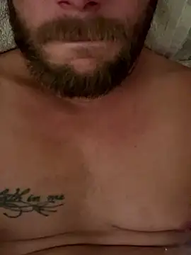 bkuterbach2015 online show from 01/06/26, 04:11