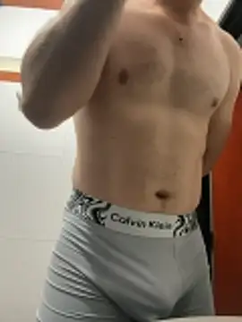 AlexanderBianchi2 online show from 11/24/25, 12:38