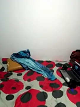 AlexanderBianchi2 online show from 12/19/25, 10:22