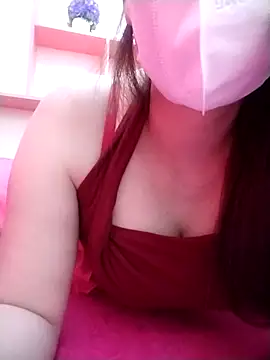 Snapshot of BeyeuCii99 chatting on 11/24/25, 09:31 BeyeuCii99 online show from 11/24/25, 09:31