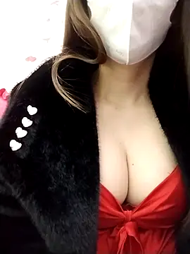 Snapshot of BeyeuCii99 chatting on 11/25/25, 09:48 BeyeuCii99 online show from 11/25/25, 09:48