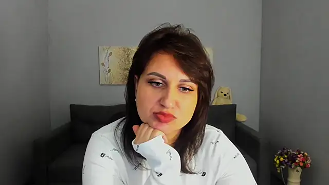 Helen Rossi online show from 11/14/25, 06:45