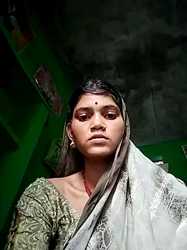 Jooli cuty online show from 06/30/26, 02:34