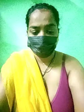 Snapshot of Madhumitha99 chatting on 11/05/25, 06:41 Madhumitha99 online show from 11/05/25, 06:41
