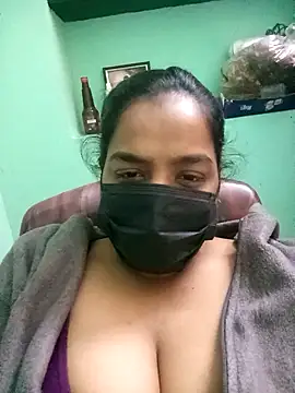 Snapshot of Madhumitha99 chatting on 11/26/25, 02:12 Madhumitha99 online show from 11/26/25, 02:12