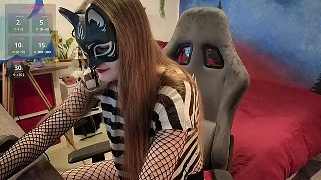 ScarletKitsunyaa online show from 03/17/26, 02:09