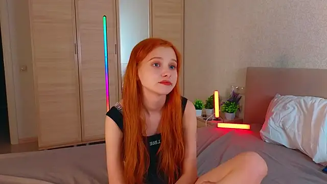 Snapshot of MarthaMack chatting on 11/28/25, 07:55 MarthaMack online show from 11/28/25, 07:55