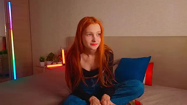 Snapshot of MarthaMack chatting on 11/30/25, 08:40 MarthaMack online show from 11/30/25, 08:40