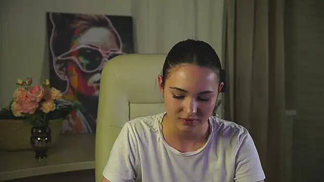 LeenaPuita online show from 11/04/25, 12:48