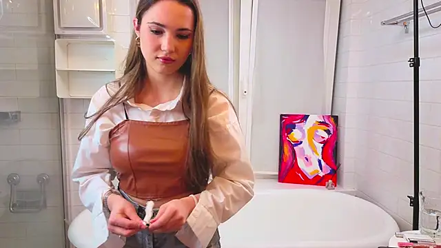 LeenaPuita online show from 11/12/25, 06:52