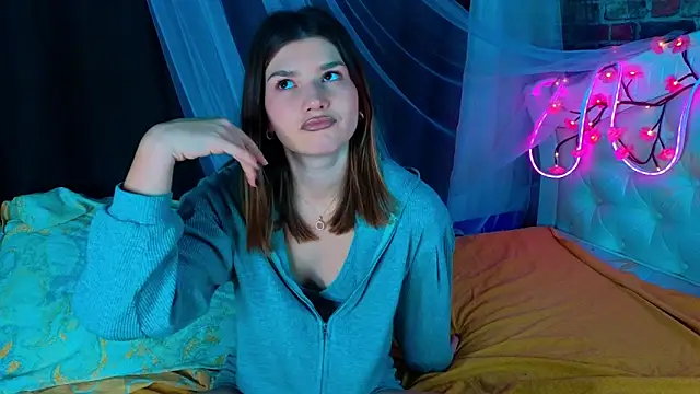 Snapshot of WilmaJohnson chatting on 03/01/26, 10:28 WilmaJohnson online show from 03/01/26, 10:28