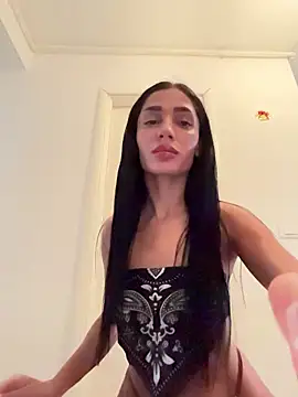 VickyM99 online show from 12/17/25, 09:04