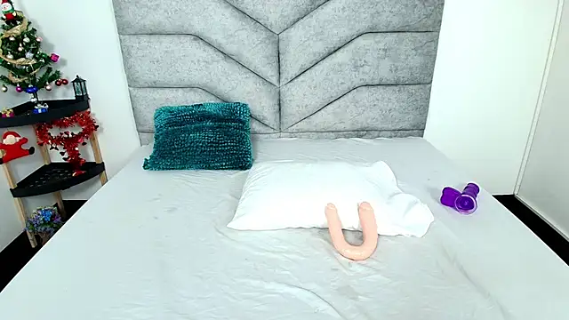 KimberlyFox t online show from 01/14/26, 02:23