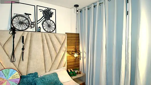 KimberlyFox t online show from 04/14/26, 12:33