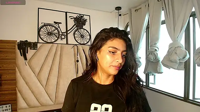 Snapshot of KimberlyFox_t chatting on 05/10/26, 02:11 KimberlyFox t online show from 05/10/26, 02:11
