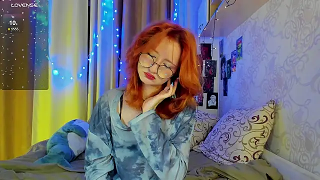 DragonflyLiza online show from 11/10/25, 12:04