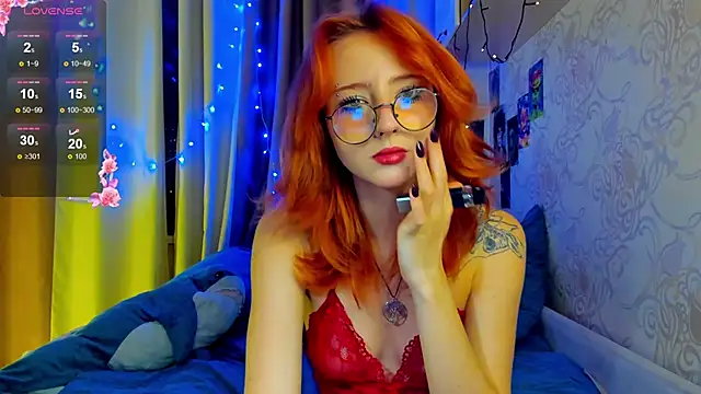 DragonflyLiza online show from 11/22/25, 12:04