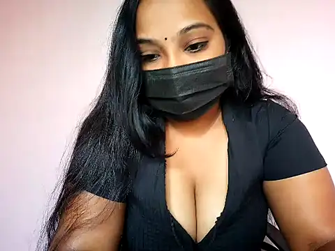 Snapshot of Mathi_cam chatting on 07/02/26, 04:51 Mathi cam online show from 07/02/26, 04:51