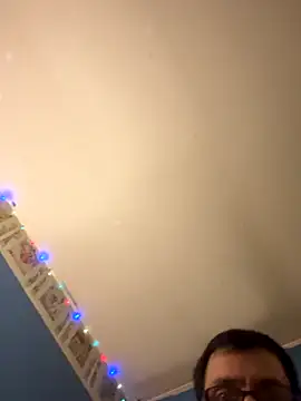 Snapshot of biggdaddyandqueenn chatting on 11/26/25, 03:29 biggdaddyandqueenn online show from 11/26/25, 03:29