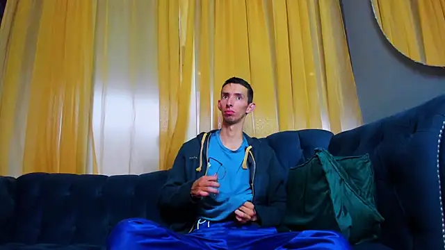 ZyroNight online show from 01/10/26, 01:46