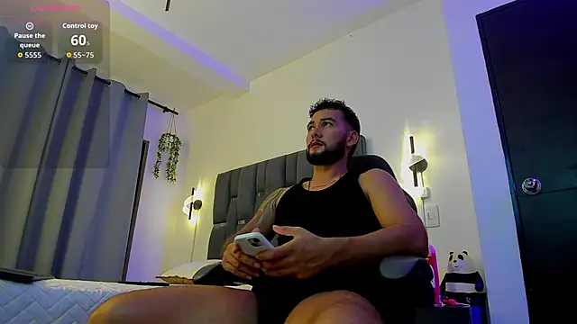 noah corvelle online show from 11/25/25, 01:49