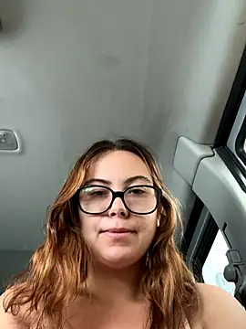 Snapshot of FreakyDreama chatting on 11/12/25, 06:19 FreakyDreama online show from 11/12/25, 06:19