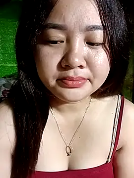 Bee-bgolden online show from 11/16/25, 01:22