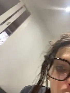 zowi101 online show from 12/15/25, 03:38