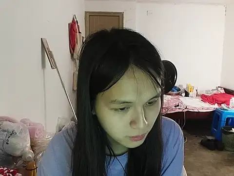 Snapshot of RebelAura chatting on 05/09/26, 06:35 RebelAura online show from 05/09/26, 06:35