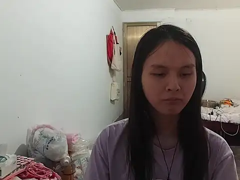 Snapshot of RebelAura chatting on 05/17/26, 11:56 RebelAura online show from 05/17/26, 11:56