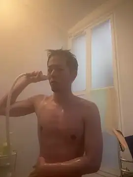 Snapshot of ippei0001 chatting on 01/31/26, 10:52 ippei0001 online show from 01/31/26, 10:52