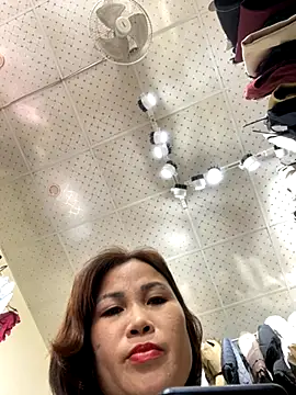 Snapshot of Liliy2x chatting on 11/04/25, 07:40 Liliy2x online show from 11/04/25, 07:40