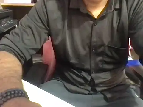 Snapshot of KingCobra_07 chatting on 04/16/26, 02:34 KingCobra 07 online show from 04/16/26, 02:34
