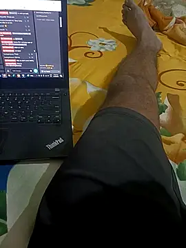 Snapshot of RubyEntity chatting on 11/08/25, 05:34 RubyEntity online show from 11/08/25, 05:34