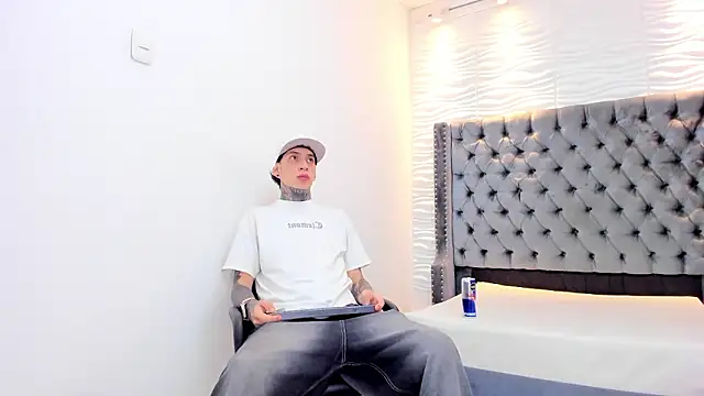 DANTE ARMSTRONG online show from 01/15/26, 07:13